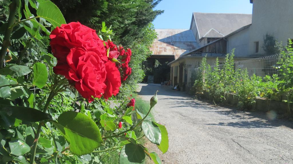 Camping La Tour Hotel Embrun Eksteriør billede